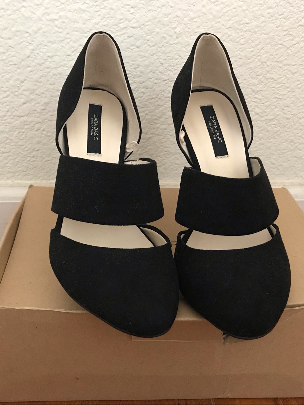 Zara Black Pointed D'Orsay Heels with Wide Straps